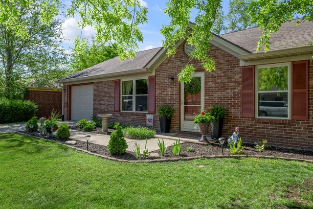 102 Parkwood Drive, Wilmore, KY 40390