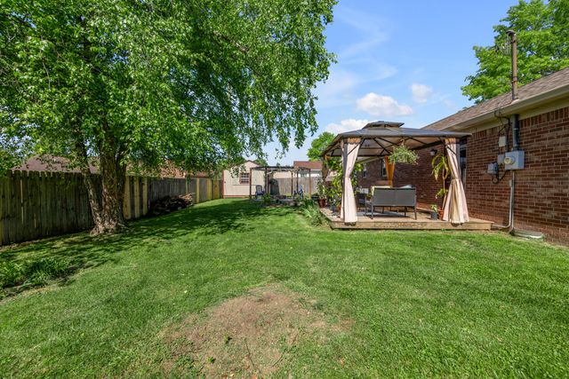 102 Parkwood Drive, Wilmore, KY 40390