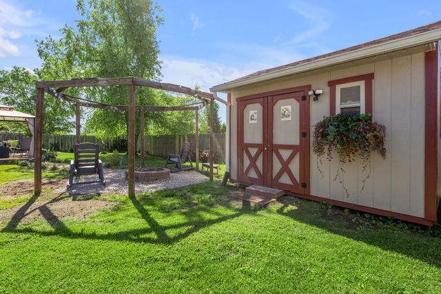 102 Parkwood Drive, Wilmore, KY 40390