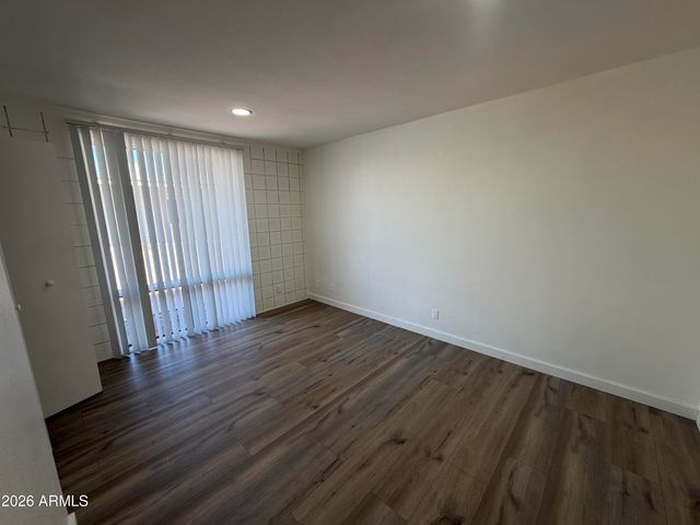 2030 W CACTUS Road C, Phoenix, AZ 85029