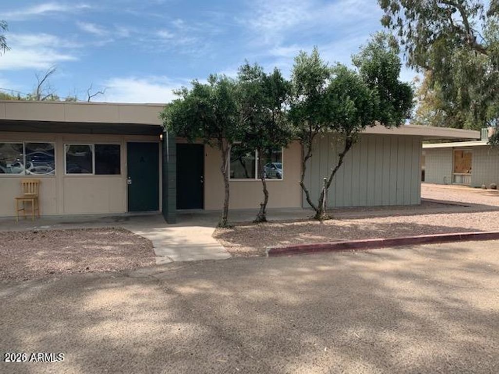 2030 W CACTUS Road C, Phoenix, AZ 85029