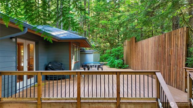 6929 Baker Circle, Deming, WA 98244