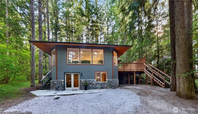 6929 Baker Circle, Deming, WA 98244