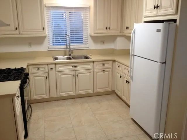 3810 W Heffron Drive A, Burbank, CA 91505