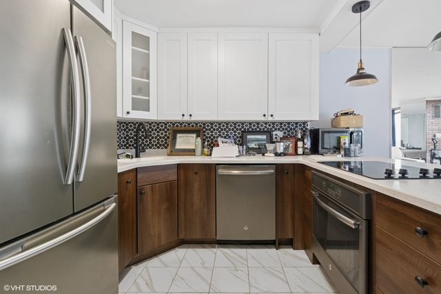 2650 N Lakeview Avenue 3504, Chicago, IL 60614