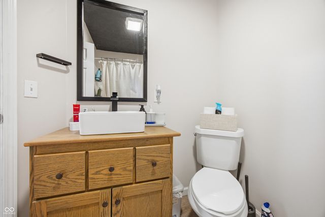 637 W south Street, Shelbyville, IN 46176