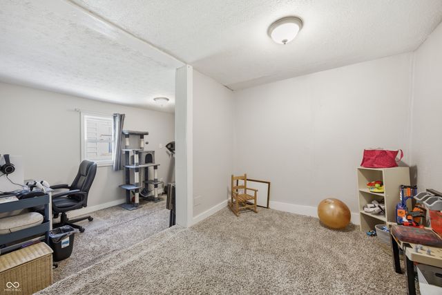 637 W south Street, Shelbyville, IN 46176