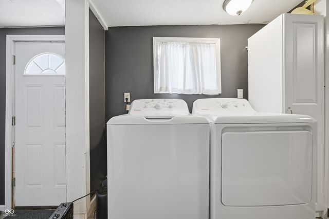 637 W south Street, Shelbyville, IN 46176