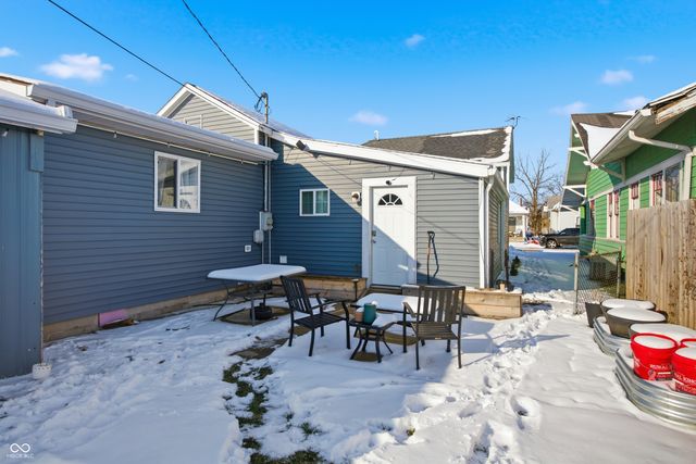 637 W south Street, Shelbyville, IN 46176