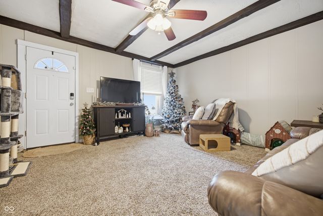 637 W south Street, Shelbyville, IN 46176