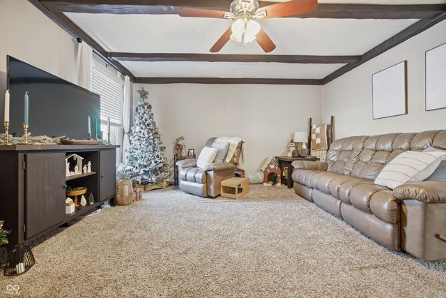 637 W south Street, Shelbyville, IN 46176