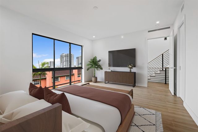 804 NE 2nd Street, Fort Lauderdale, FL 33301