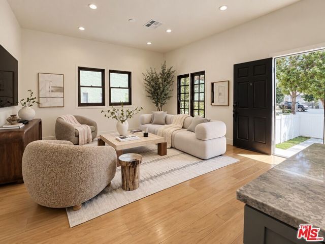 14153 Archwood Street, Los Angeles, CA 91405