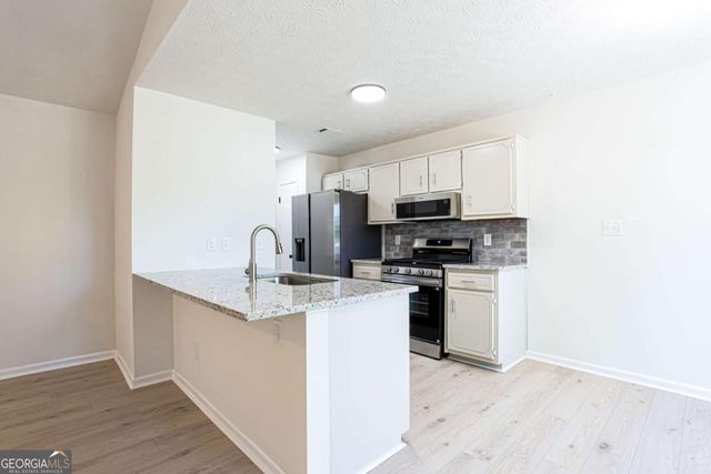 338 Fieldgreen Drive, Jonesboro, GA 30238