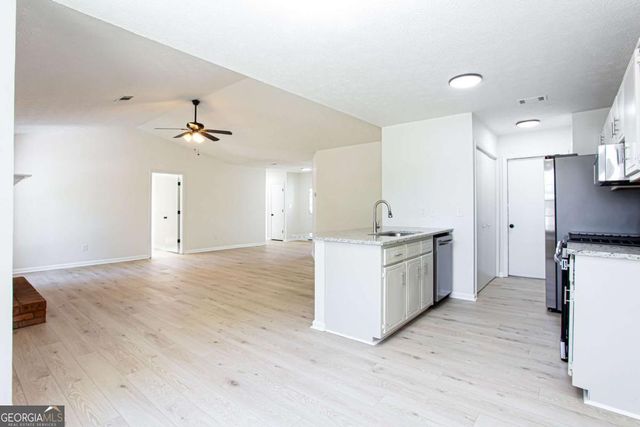 338 Fieldgreen Drive, Jonesboro, GA 30238