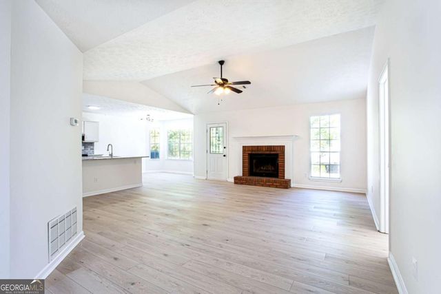 338 Fieldgreen Drive, Jonesboro, GA 30238