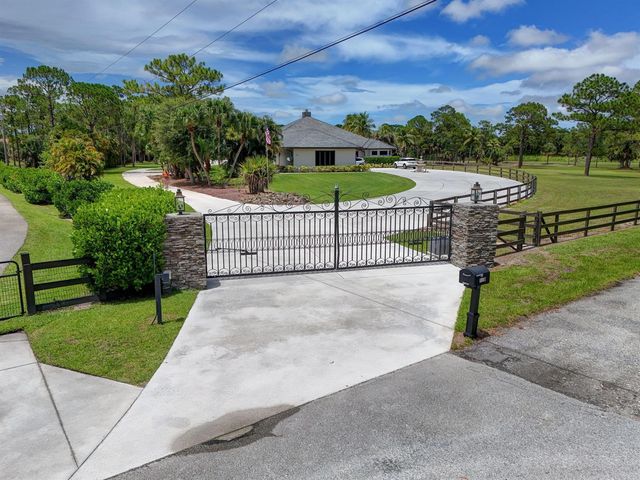 11085 86TH Street N, West Palm Beach, FL 33412
