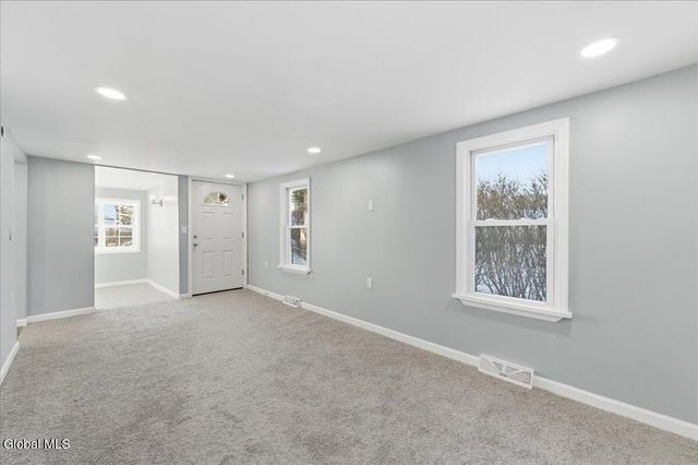 1332 Floral Avenue, Rotterdam, NY 12306