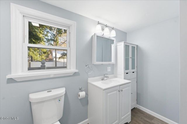 1332 Floral Avenue, Rotterdam, NY 12306