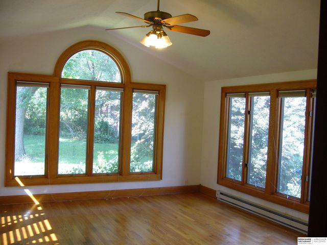 2508 S 31 Street, Omaha, NE 68105