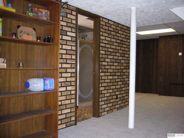 2508 S 31 Street, Omaha, NE 68105