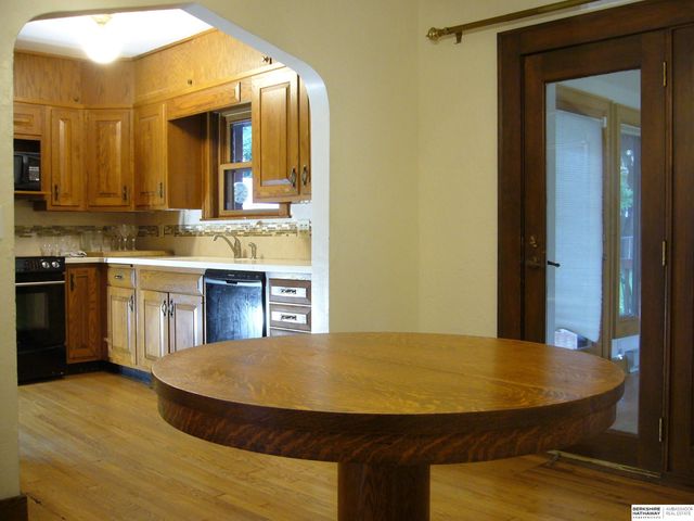 2508 S 31 Street, Omaha, NE 68105