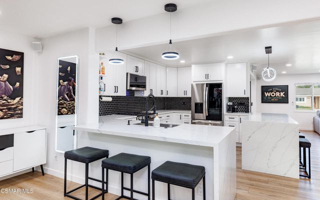 3055 Amarillo Avenue, Simi Valley, CA 93063