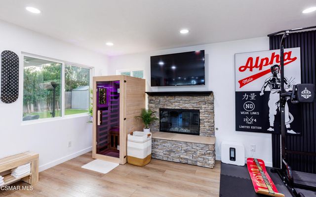 3055 Amarillo Avenue, Simi Valley, CA 93063