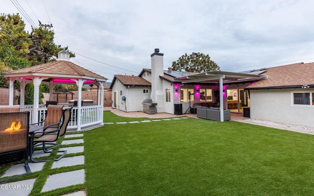 3055 Amarillo Avenue, Simi Valley, CA 93063