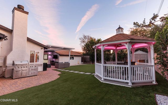 3055 Amarillo Avenue, Simi Valley, CA 93063