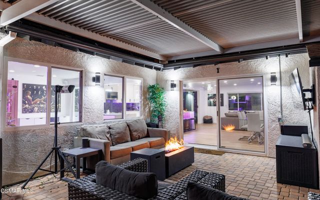 3055 Amarillo Avenue, Simi Valley, CA 93063