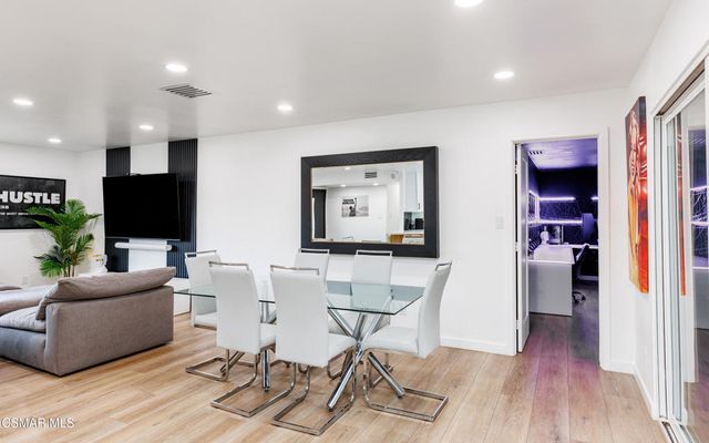 3055 Amarillo Avenue, Simi Valley, CA 93063