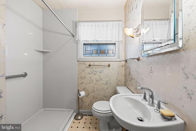 1730 CONCORD DR, Charlottesville, VA 22901