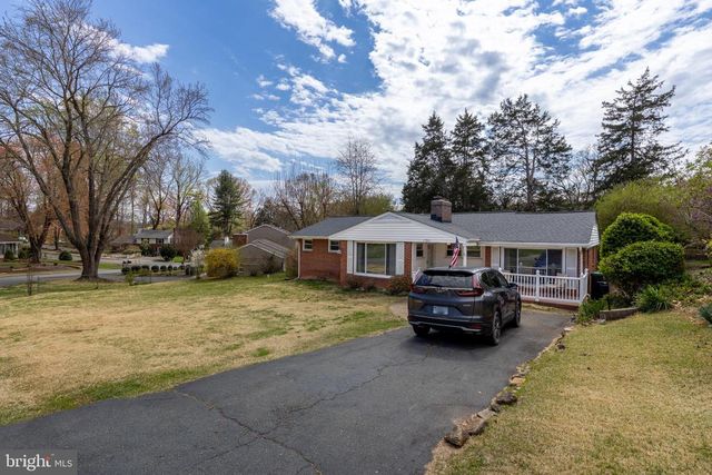 1730 CONCORD DR, Charlottesville, VA 22901