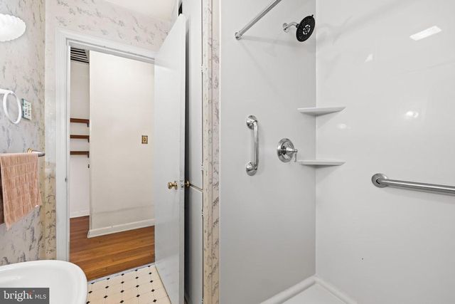 1730 CONCORD DR, Charlottesville, VA 22901