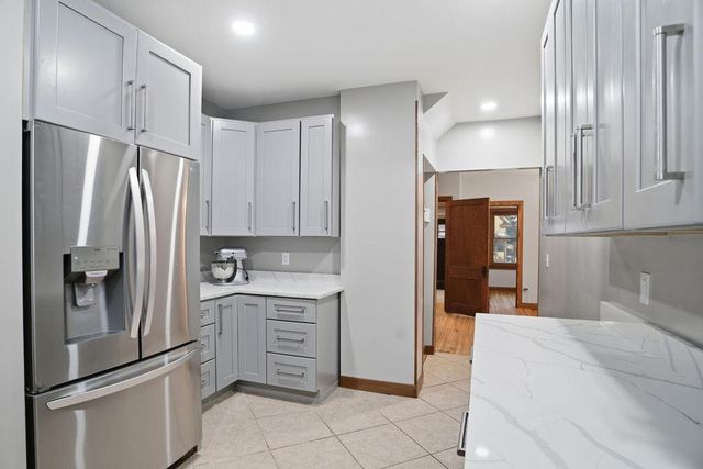 1201 6th Street E, Saint Paul, MN 55106