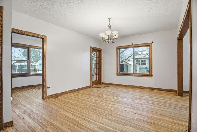 1201 6th Street E, Saint Paul, MN 55106