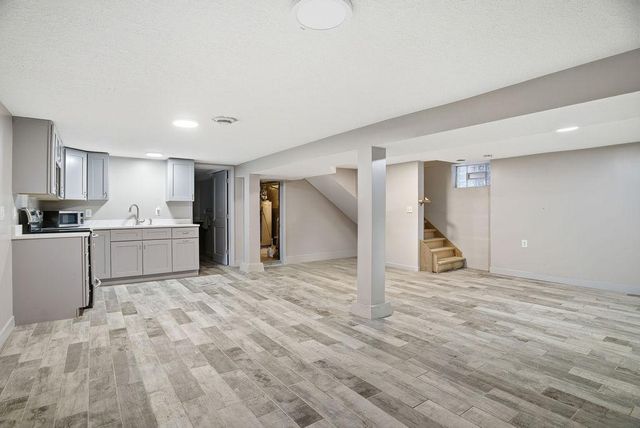 1201 6th Street E, Saint Paul, MN 55106