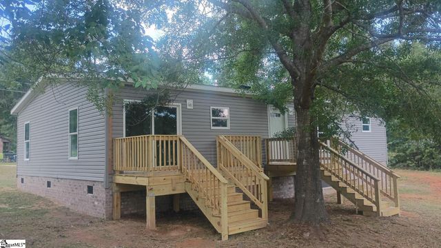 211 Woodland Circle, Pacolet, SC 29372