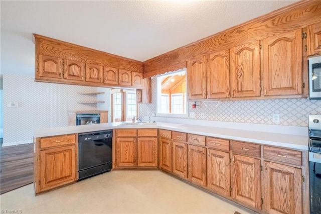 1070 Dun Avenue, Walnut Cove, NC 27052