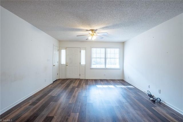 1070 Dun Avenue, Walnut Cove, NC 27052