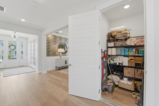 1625 Farmers Way, Mount Pleasant, SC 29466