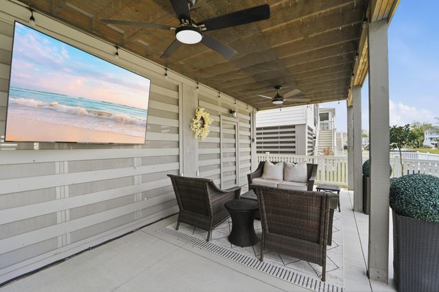 1625 Farmers Way, Mount Pleasant, SC 29466