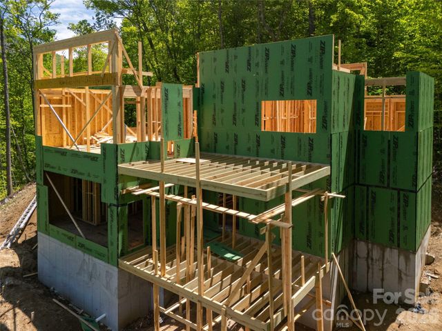 670 Southshore Drive, Tuckasegee, NC 28783