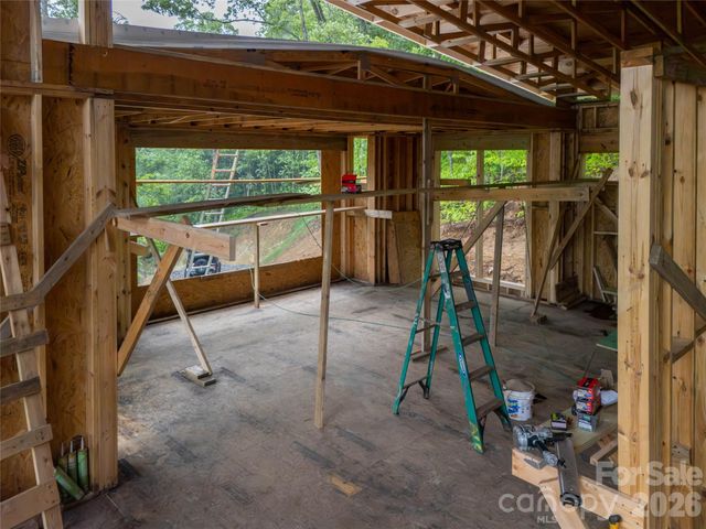 670 Southshore Drive, Tuckasegee, NC 28783