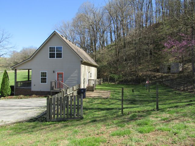 2021 Lynnville Hwy, Cornersville, TN 37047