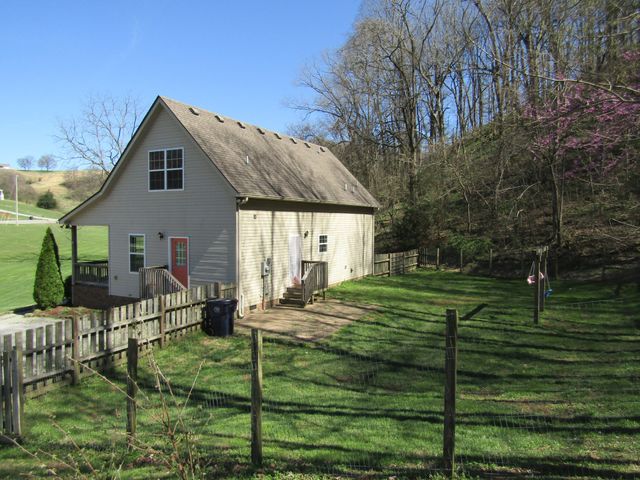 2021 Lynnville Hwy, Cornersville, TN 37047