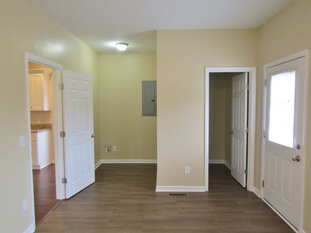 2021 Lynnville Hwy, Cornersville, TN 37047