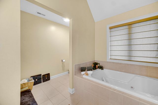 1129 Wellington Terrace, Schererville, IN 46375