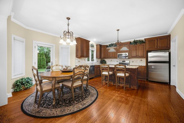 1129 Wellington Terrace, Schererville, IN 46375